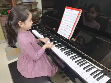 Nhạc Họa NHÃ THANH Nhạc Họa NHÃ THANH